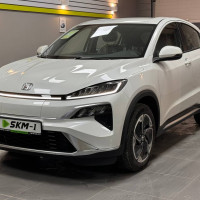 Honda M-NV: одна із популярних моделей у світі електрокарів