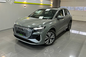 Audi Q4 E-tron 40 Creative Base