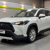 Toyota Corolla Cross 2024: нове покоління гібридного кросовера