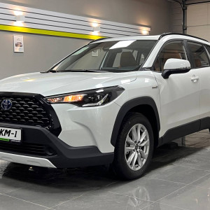 Toyota Corolla Cross 2024: нове покоління гібридного кросовера